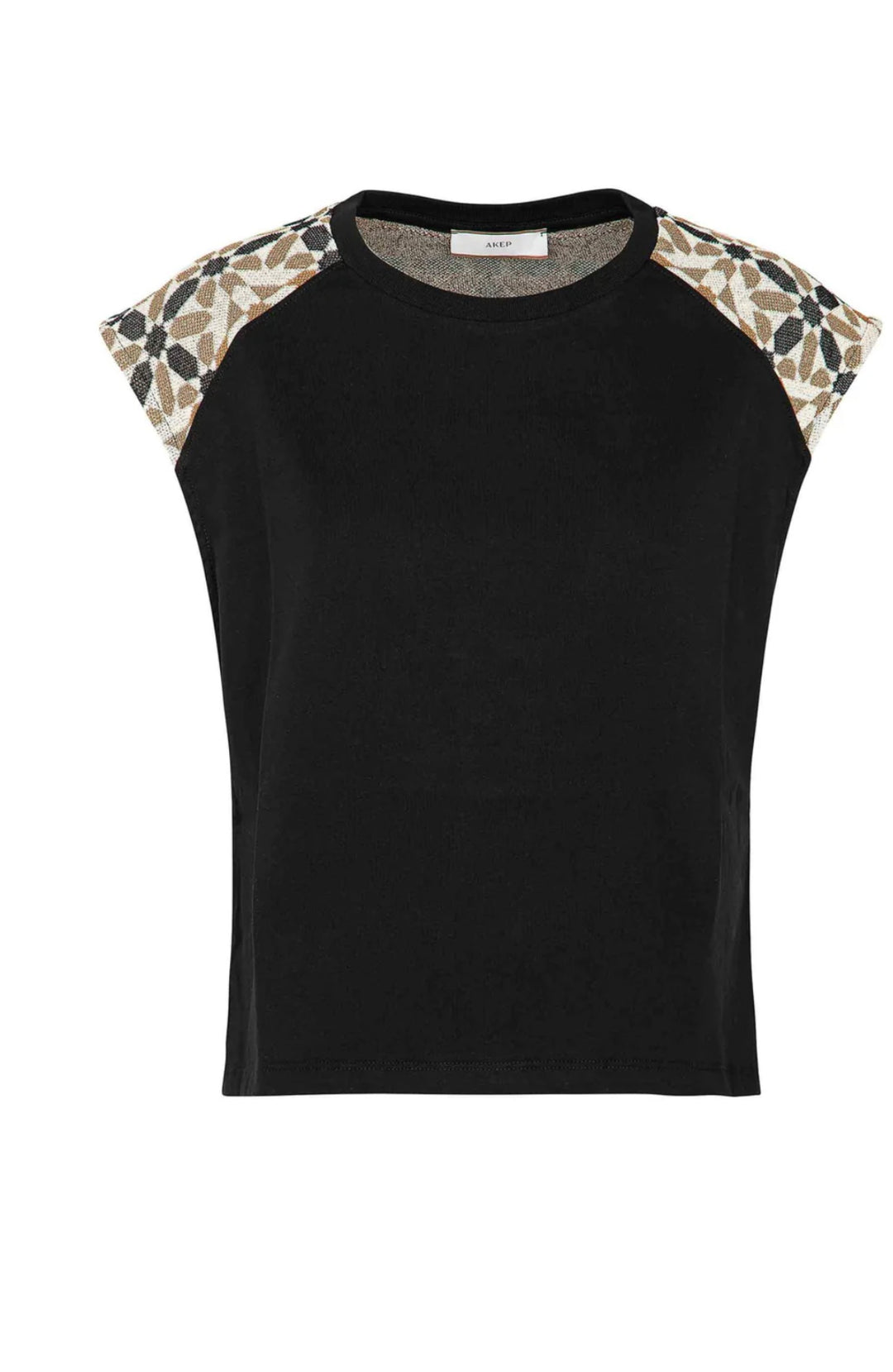 sleeveless T-shirt with jacquard shoulder pad